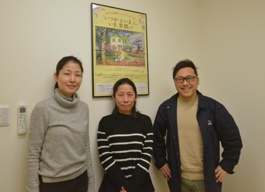 さくらの森乳児院では、2025年度現在、6人の職員がフォスタリング機関で活動している。右が増子洋一さん。